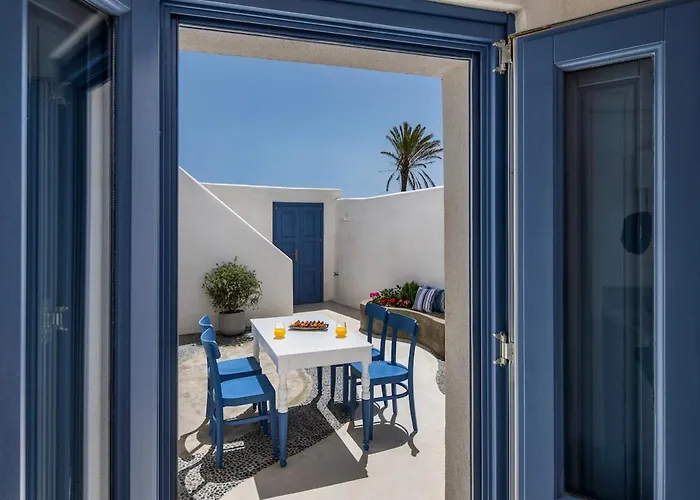 Gilbert's Cave With Cave Jacuzzi Megalochori (Santorini)