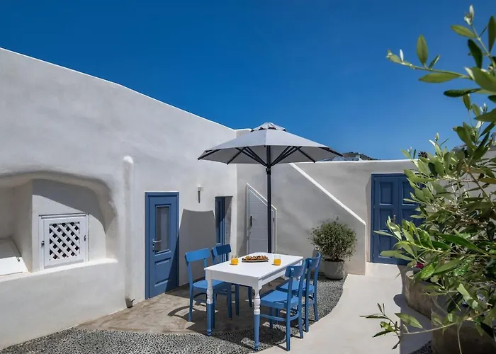 Gilbert's Cave With Cave Jacuzzi * Megalochori (Santorini)