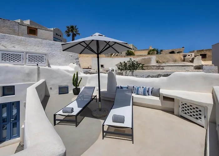 Gilbert's Cave With Cave Jacuzzi * Megalochori (Santorini)