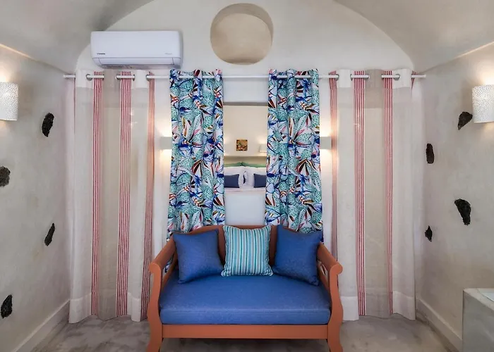 Gilbert's Cave With Cave Jacuzzi