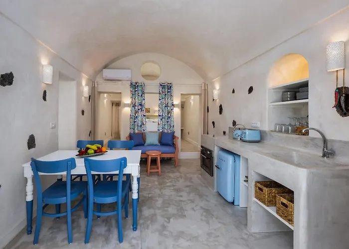 Gilbert's Cave With Cave Jacuzzi 펜션 *