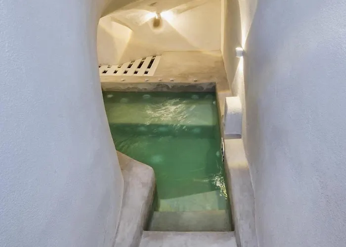 Gilbert's Cave With Cave Jacuzzi *