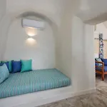 Gilbert's Cave With Cave Jacuzzi *