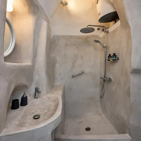 Gilbert's Cave With Cave Jacuzzi 別荘 *