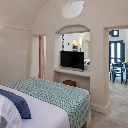 Gilbert's Cave With Cave Jacuzzi Holiday home *